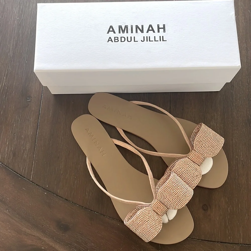 NEW Brand New Crystal Rose Gold Size 9 Aminah Abdul Jillil